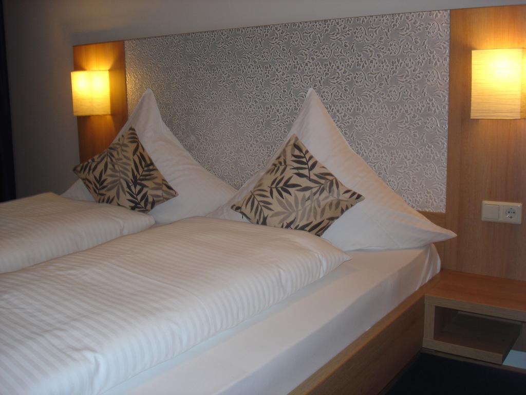 Rhein-Hotel Andernach Rum bild